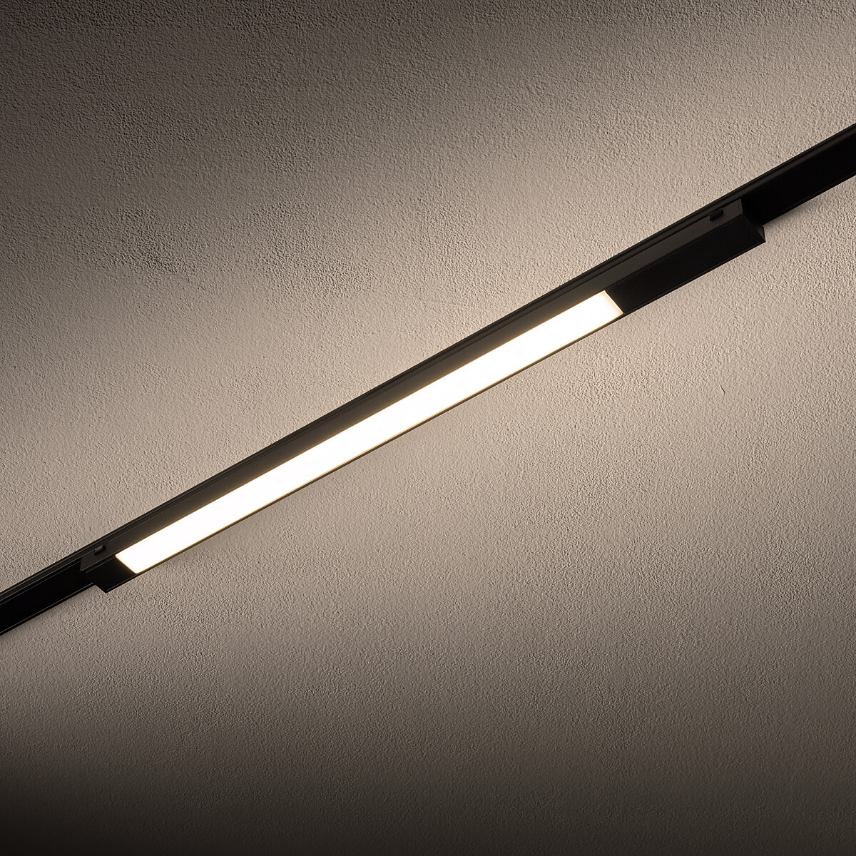 UT-LVM MINI LINE LED 18W black 3000K 11308 Nowodvorski