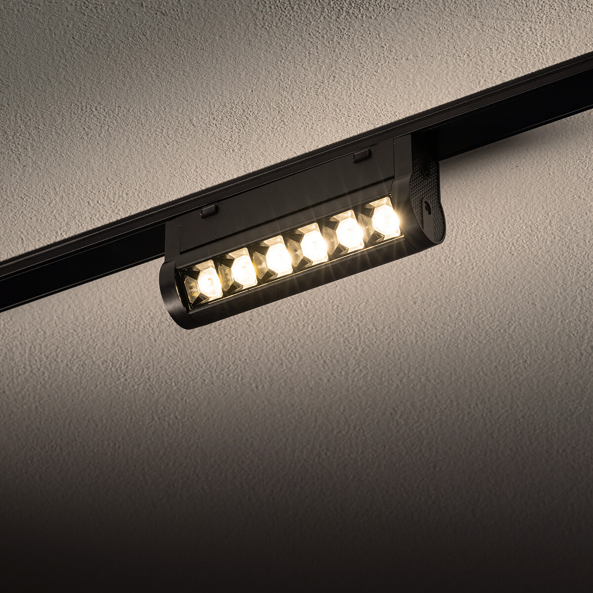 UT-LVM MINI FOCUS SWING LED 6W black 3000K 11310 Nowodvorski